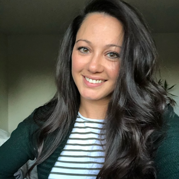 Meet your Posher, Lorelei - Picture 2 of 8